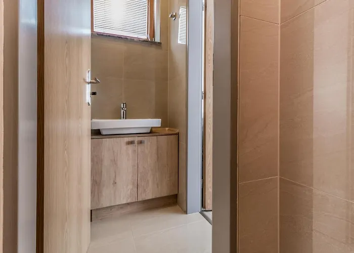 Modern Fully Equipped With Parking Zavadilka 2620 Daire *